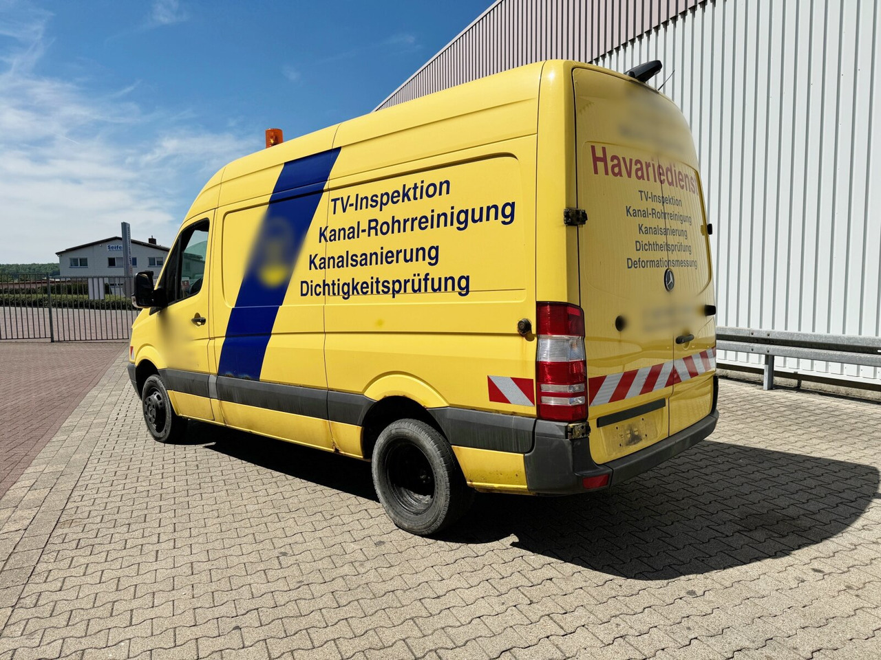 Mercedes-Benz Sprinter 516 KA 4x2 Sprinter 516 KA 4x2, KaRo Hochdruckspüler 150Bar/85l - Truk: gambar 5 Mercedes-Benz Sprinter 516 KA 4x2 Sprinter 516 KA 4x2, KaRo Hochdruckspüler 150Bar/85l - Truk: gambar 5