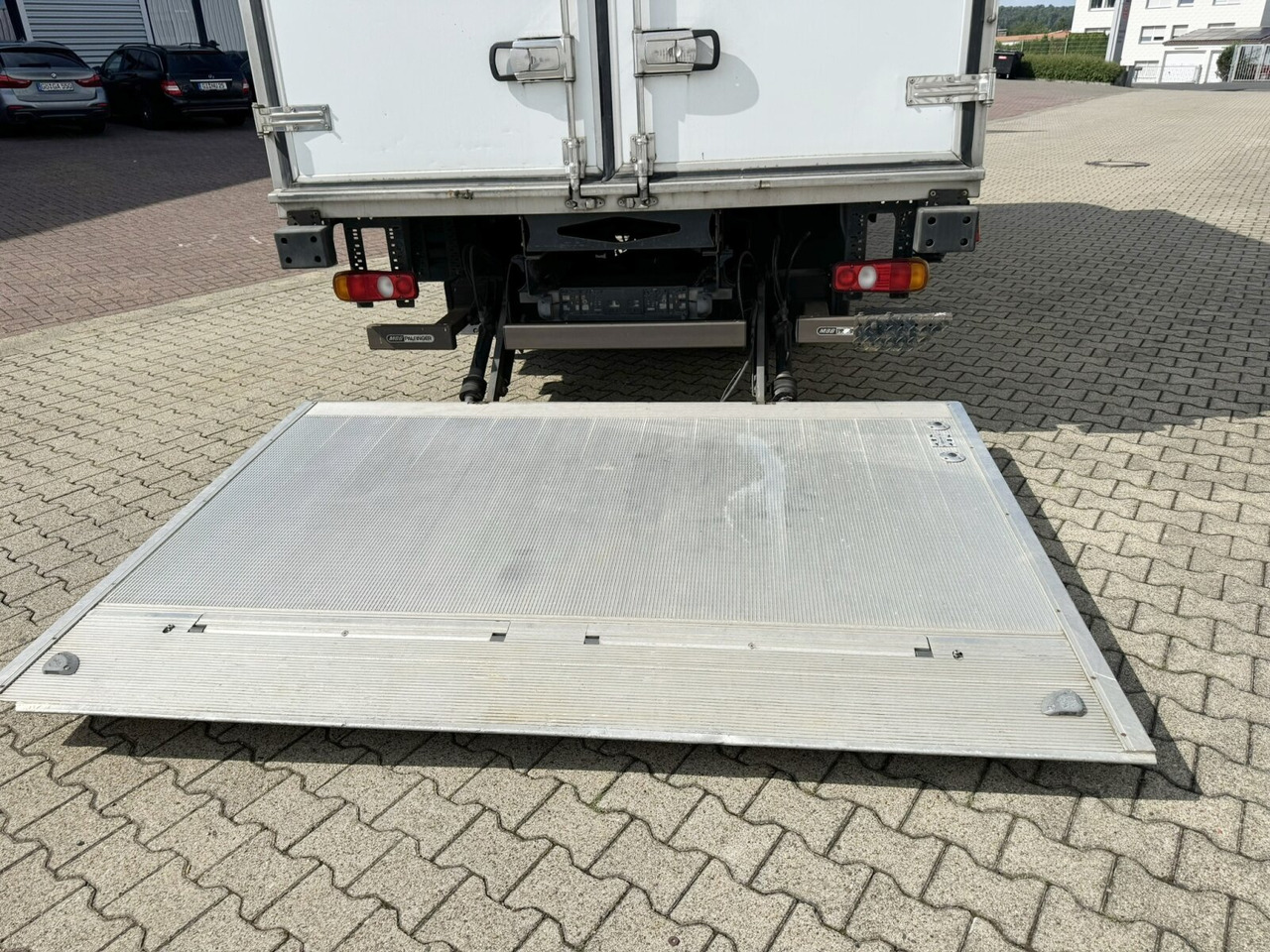 Mitsubishi Canter Fuso 7C15 4x2 Canter Fuso 7C15 4x2, Kühler, LBW - Truk: gambar 3 Mitsubishi Canter Fuso 7C15 4x2 Canter Fuso 7C15 4x2, Kühler, LBW - Truk: gambar 3