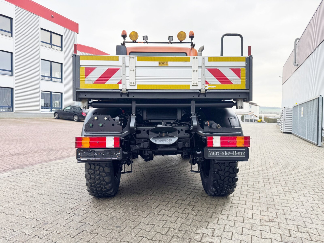 Leasing Unimog U 400 405/12 4x4 U 400 405/12 4x4, Kipper, Kommunalhydraulik, VarioPilot, Zapfwelle Unimog U 400 405/12 4x4 U 400 405/12 4x4, Kipper, Kommunalhydraulik, VarioPilot, Zapfwelle: gambar 12 Leasing Unimog U 400 405/12 4x4 U 400 405/12 4x4, Kipper, Kommunalhydraulik, VarioPilot, Zapfwelle Unimog U 400 405/12 4x4 U 400 405/12 4x4, Kipper, Kommunalhydraulik, VarioPilot, Zapfwelle: gambar 12