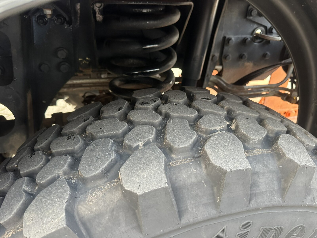 Unimog U300 405/10 4x4 U300 405/10 4x4, Kommunalhydraulik, Frontzapfwelle, Kipper - Van pengiriman: gambar 4 Unimog U300 405/10 4x4 U300 405/10 4x4, Kommunalhydraulik, Frontzapfwelle, Kipper - Van pengiriman: gambar 4