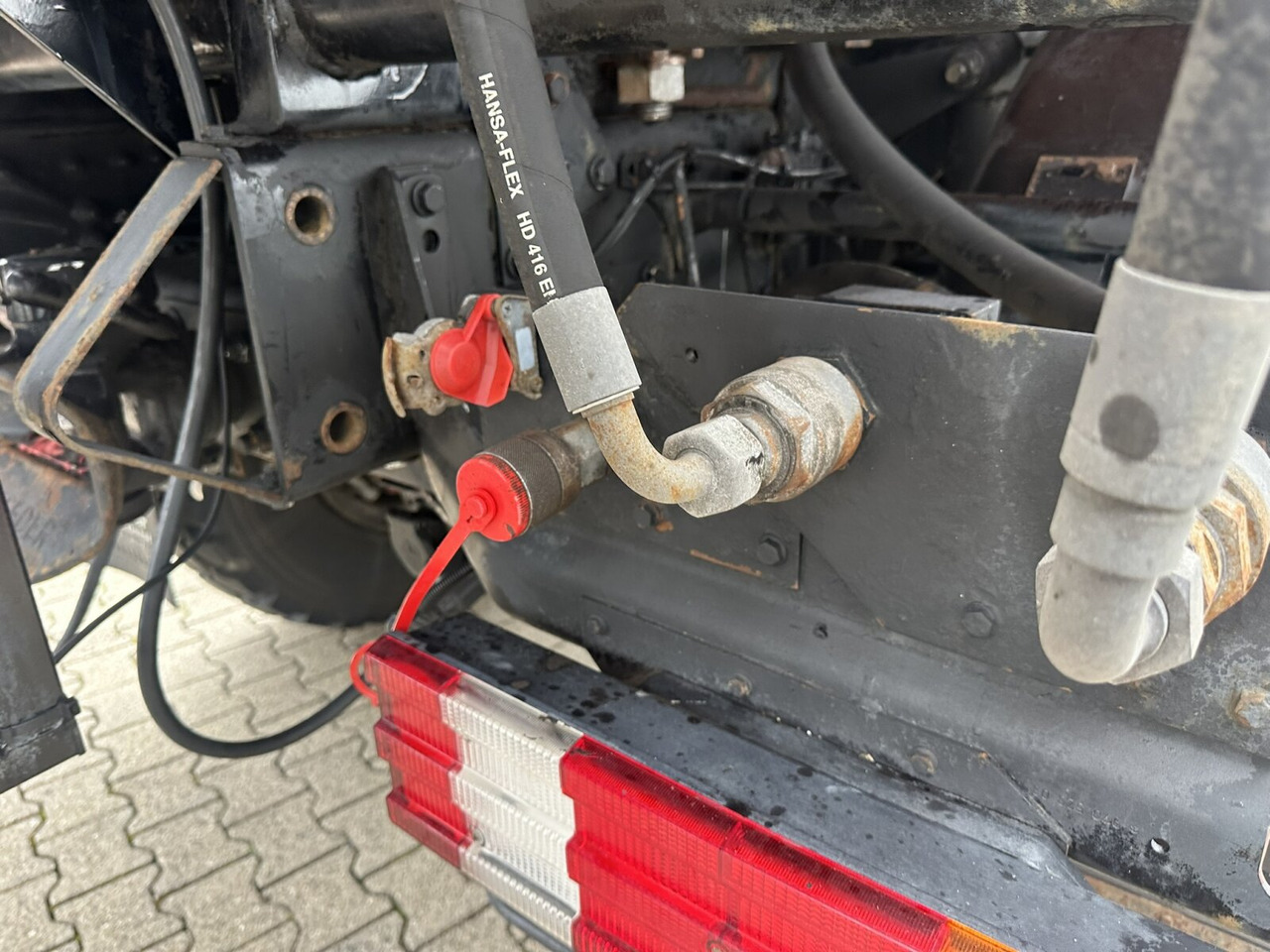 Leasing Unimog U500 4x4 U500 4x4 405/40 mit Heckkran Hiab 077-1 HiDuo, absattelbar, Funk Unimog U500 4x4 U500 4x4 405/40 mit Heckkran Hiab 077-1 HiDuo, absattelbar, Funk: gambar 6 Leasing Unimog U500 4x4 U500 4x4 405/40 mit Heckkran Hiab 077-1 HiDuo, absattelbar, Funk Unimog U500 4x4 U500 4x4 405/40 mit Heckkran Hiab 077-1 HiDuo, absattelbar, Funk: gambar 6