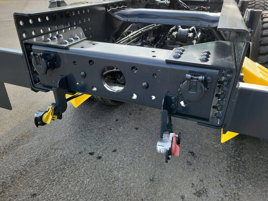 X-Way 460 6x4, Retarder X-Way 460 6x4, Retarder - Hook lift: gambar 5 X-Way 460 6x4, Retarder X-Way 460 6x4, Retarder - Hook lift: gambar 5