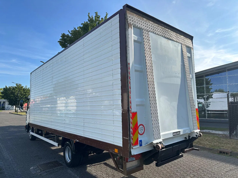 MAN TGL 12.210 MANUAL + 2000 KG LIFT + 2.60 M HIGH BIG BOX + AIRCO + SPRING / SPRING + 3 SEATS - Truk box: gambar 3 MAN TGL 12.210 MANUAL + 2000 KG LIFT + 2.60 M HIGH BIG BOX + AIRCO + SPRING / SPRING + 3 SEATS - Truk box: gambar 3