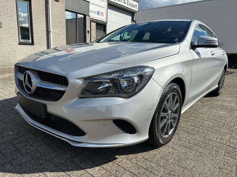 Mercedes-Benz CLA-Klasse 200 D - SHOOTING BRAKE + STANDKLIMA + NAVI - Mobil: gambar 1 Mercedes-Benz CLA-Klasse 200 D - SHOOTING BRAKE + STANDKLIMA + NAVI - Mobil: gambar 1