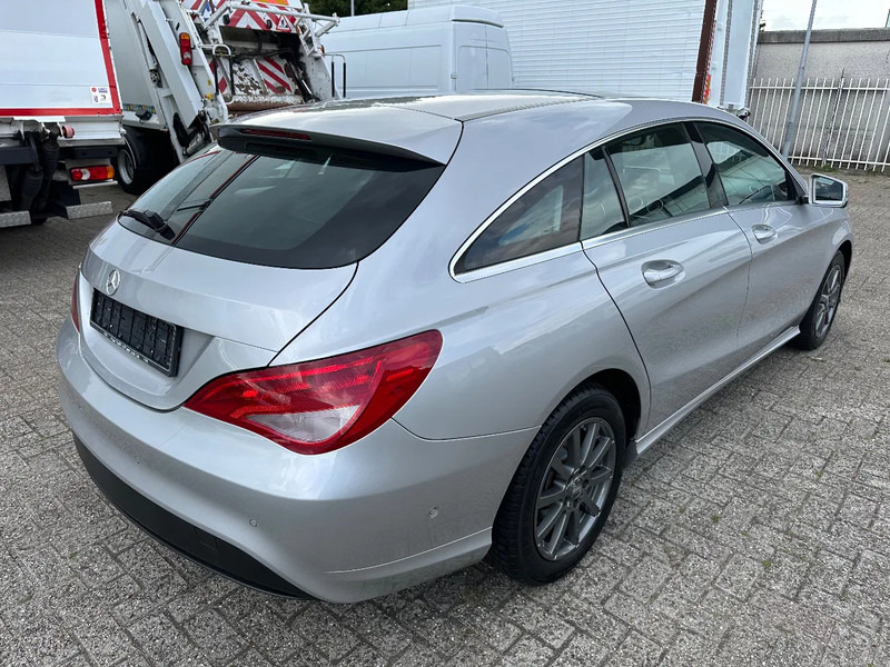 Mercedes-Benz CLA-Klasse 200 D - SHOOTING BRAKE + SUNROOF + NAVI - Mobil: gambar 5 Mercedes-Benz CLA-Klasse 200 D - SHOOTING BRAKE + SUNROOF + NAVI - Mobil: gambar 5