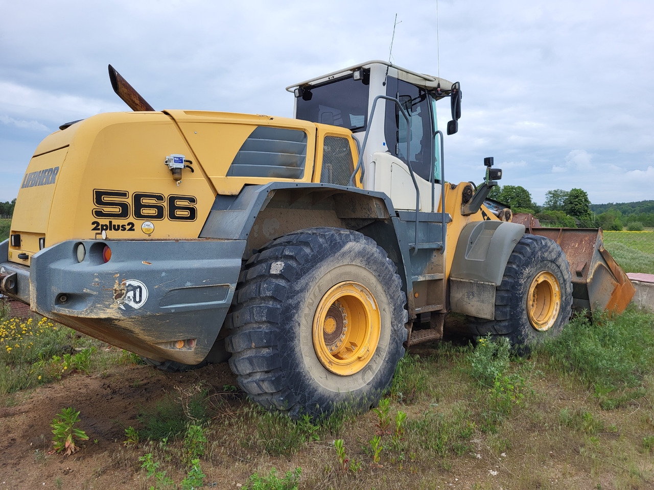 LIEBHERR L566 - Wheel loader: gambar 3 LIEBHERR L566 - Wheel loader: gambar 3