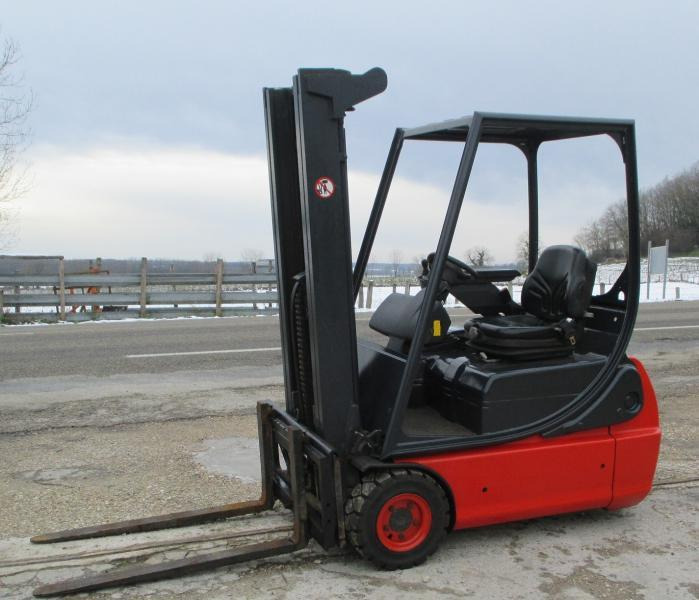 Fenwick E16C-02 - Forklift listrik: gambar 3 Fenwick E16C-02 - Forklift listrik: gambar 3