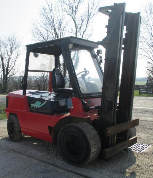 Mitsubishi FD40 - Forklift: gambar 2 Mitsubishi FD40 - Forklift: gambar 2