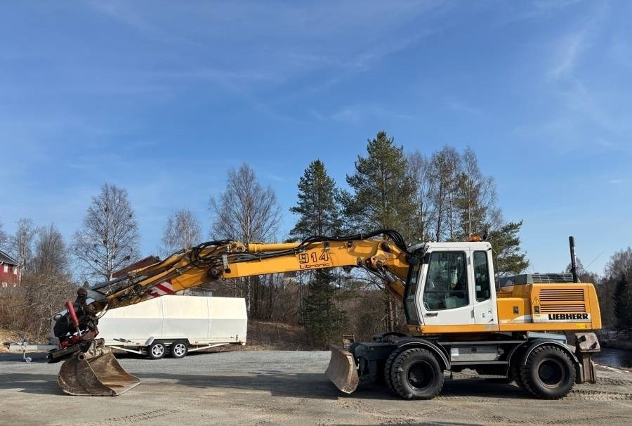 Liebherr A 914 Litronic A2-PL Tiltrotator 30Km/h - Ekskavator roda: gambar 1 Liebherr A 914 Litronic A2-PL Tiltrotator 30Km/h - Ekskavator roda: gambar 1