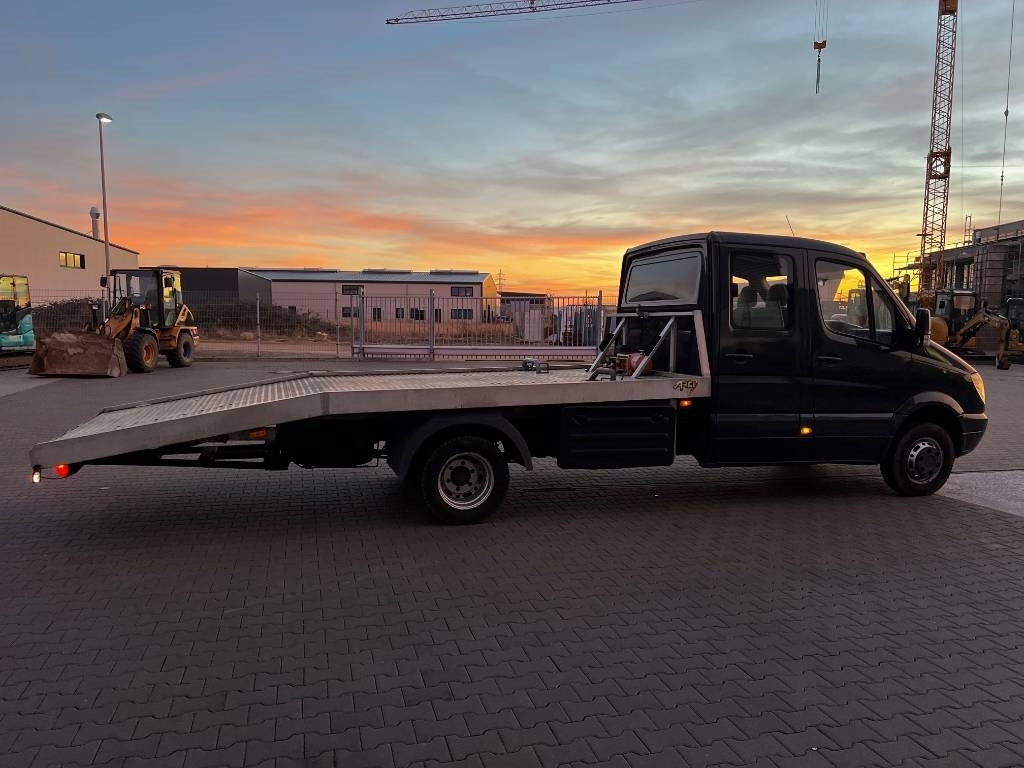 Mercedes-Benz 515 CDI - Truk pengangkut mobil: gambar 5 Mercedes-Benz 515 CDI - Truk pengangkut mobil: gambar 5