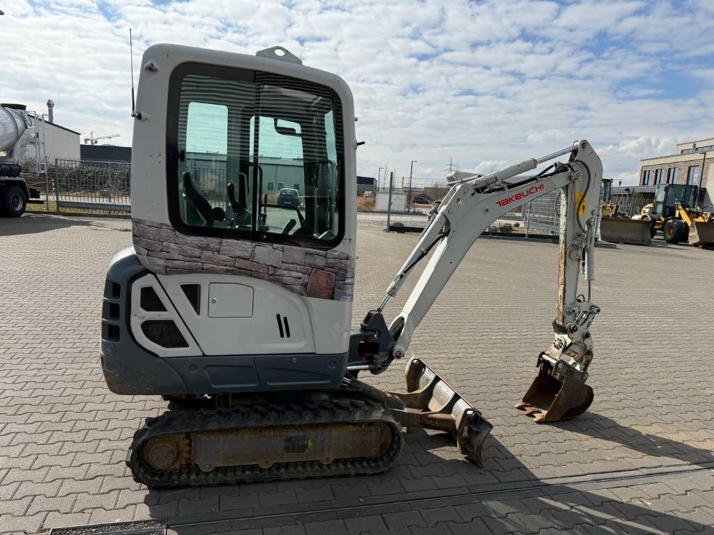 Takeuchi TB 216 Powertilt - Ekskavator mini: gambar 5 Takeuchi TB 216 Powertilt - Ekskavator mini: gambar 5