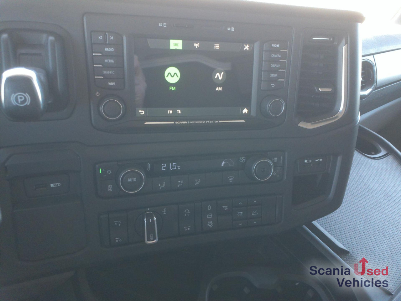 SCANIA G 410 B6x2*4NA Lenk- Liftachse, Boardwand - Truk dengan terpal samping: gambar 4 SCANIA G 410 B6x2*4NA Lenk- Liftachse, Boardwand - Truk dengan terpal samping: gambar 4