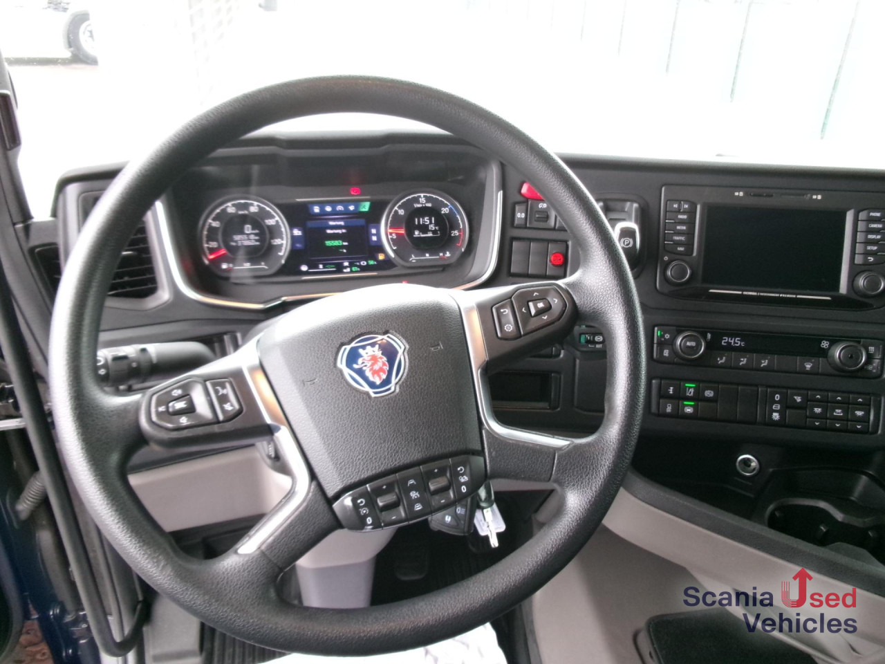 SCANIA R 450 A4x2NA - Tractor head: gambar 4 SCANIA R 450 A4x2NA - Tractor head: gambar 4