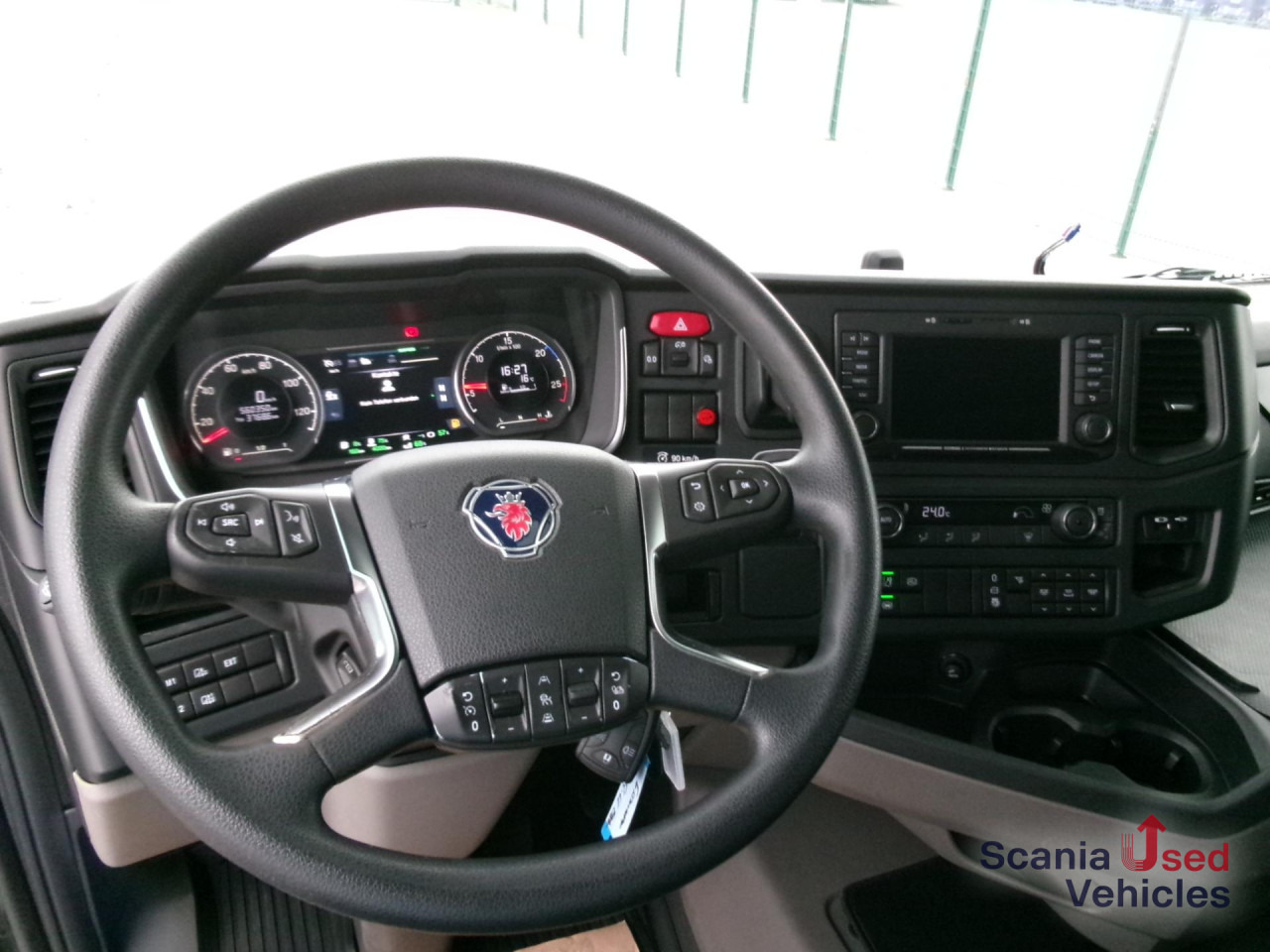 SCANIA R 450 A4x2NA - Tractor head: gambar 3 SCANIA R 450 A4x2NA - Tractor head: gambar 3