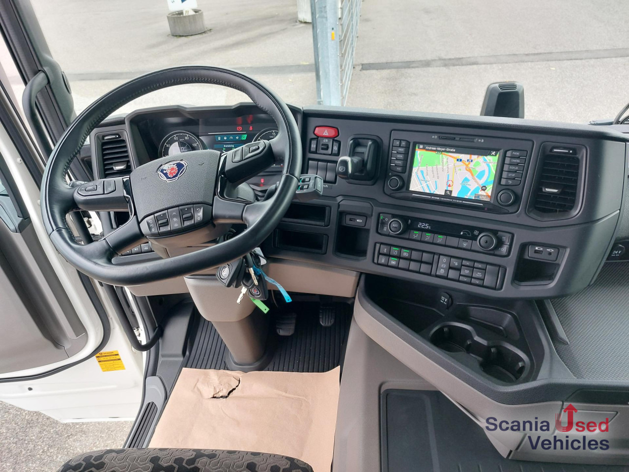 SCANIA R 460 A4x2NA, SUPER, Navi, Standklima - Tractor head: gambar 4 SCANIA R 460 A4x2NA, SUPER, Navi, Standklima - Tractor head: gambar 4