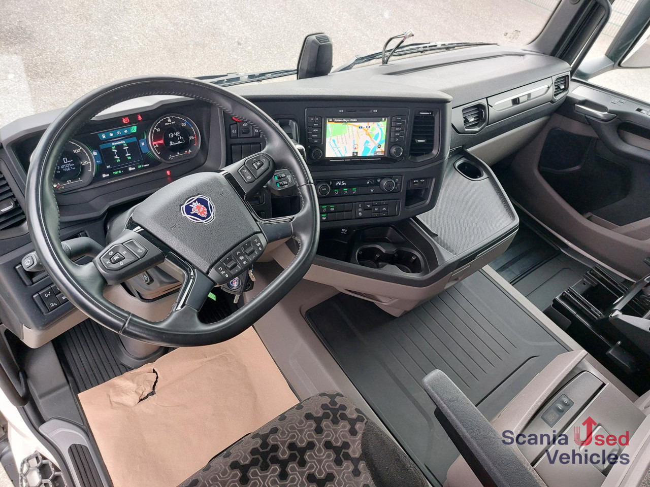 SCANIA R 460 A4x2NA, SUPER, Navi, Standklima - Tractor head: gambar 3 SCANIA R 460 A4x2NA, SUPER, Navi, Standklima - Tractor head: gambar 3