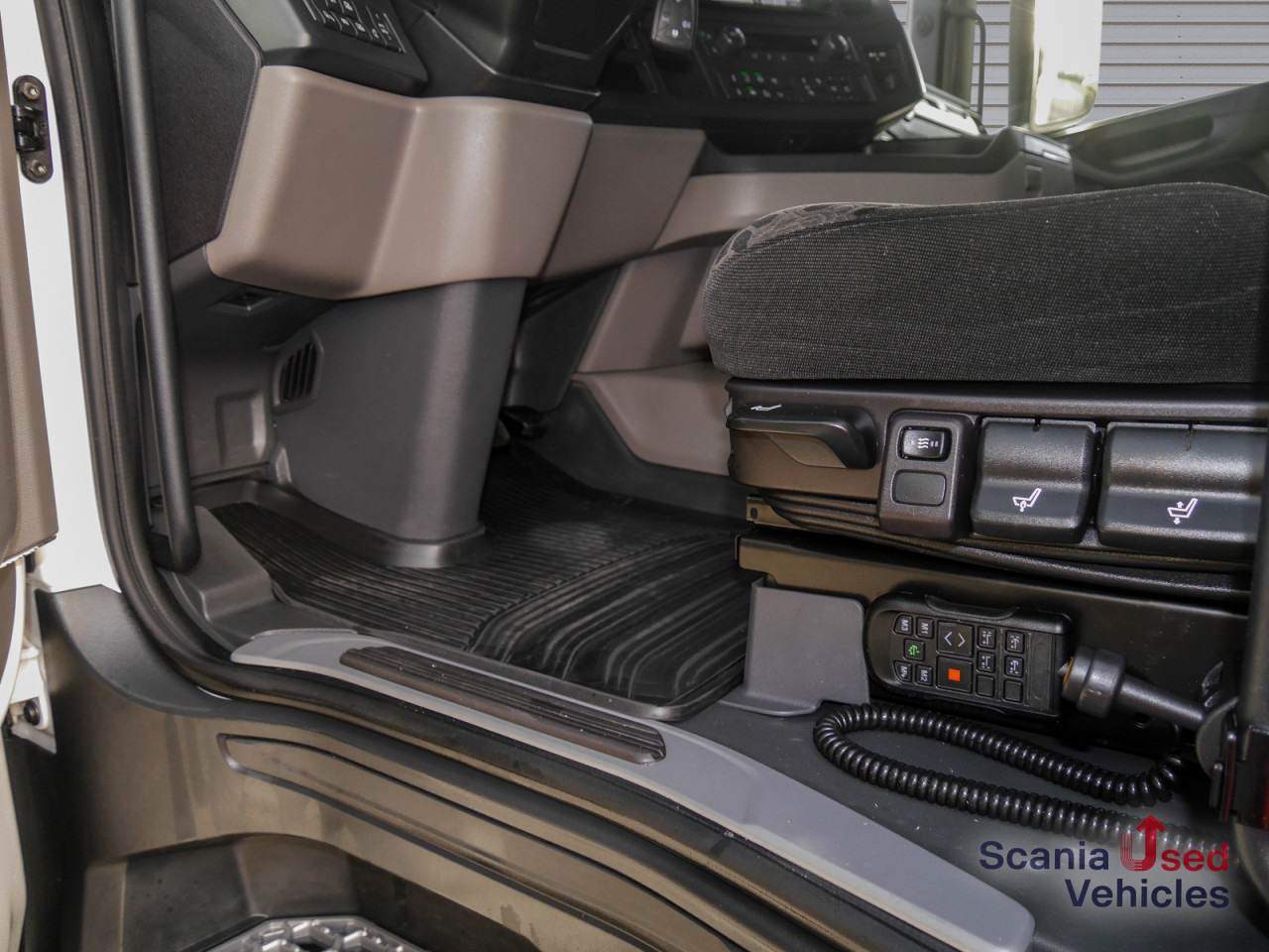 SCANIA R 460 A4x2NA - SUPER / Hydraulik - - Tractor head: gambar 4 SCANIA R 460 A4x2NA - SUPER / Hydraulik - - Tractor head: gambar 4