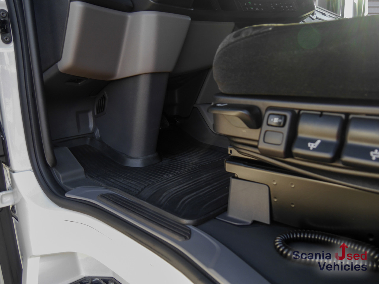 SCANIA R 460 A4x2NA - SUPER - - Tractor head: gambar 3 SCANIA R 460 A4x2NA - SUPER - - Tractor head: gambar 3