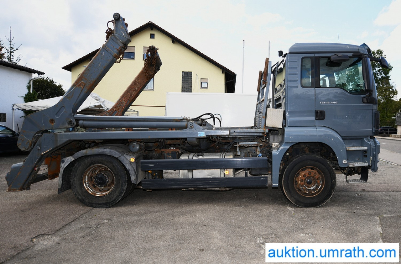 MAN TGS 18.440 / 4 x 2 BL Absetzkipper Teleskopabsetzer EURO 5 - Pengangkut kontainer/ Container truck: gambar 4 MAN TGS 18.440 / 4 x 2 BL Absetzkipper Teleskopabsetzer EURO 5 - Pengangkut kontainer/ Container truck: gambar 4