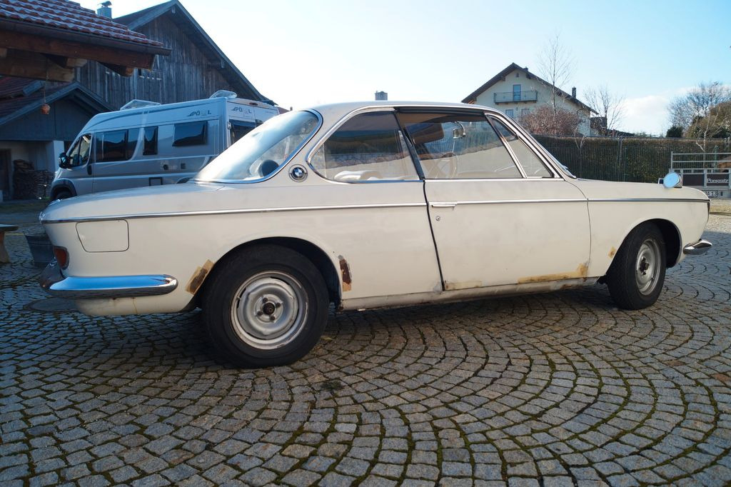 BMW 2000 CS - Mobil: gambar 3 BMW 2000 CS - Mobil: gambar 3