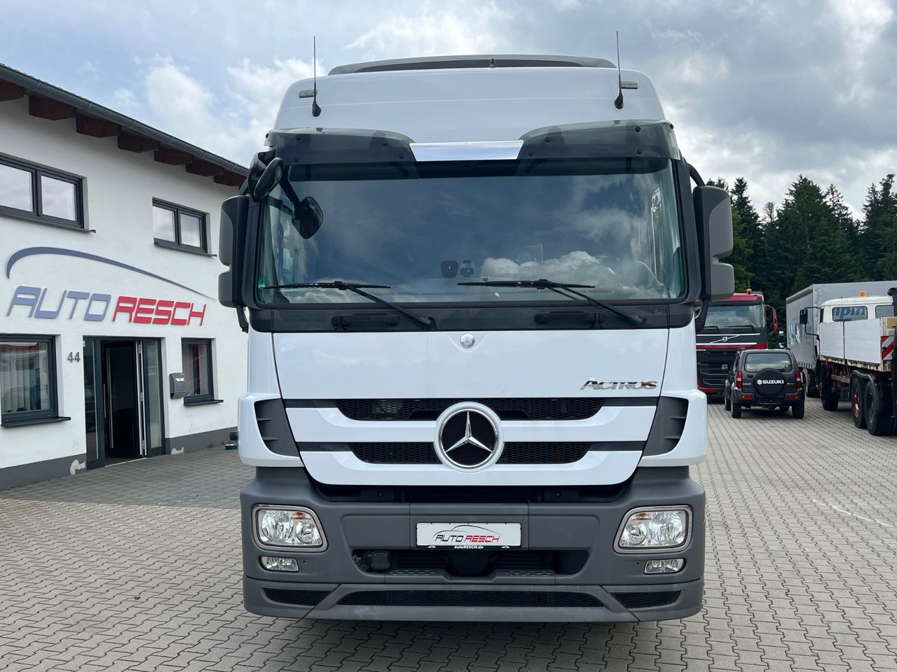 Mercedes-Benz Actros 2544 MP3 Abrollkipper original 84.000KM - Hook lift: gambar 2 Mercedes-Benz Actros 2544 MP3 Abrollkipper original 84.000KM - Hook lift: gambar 2