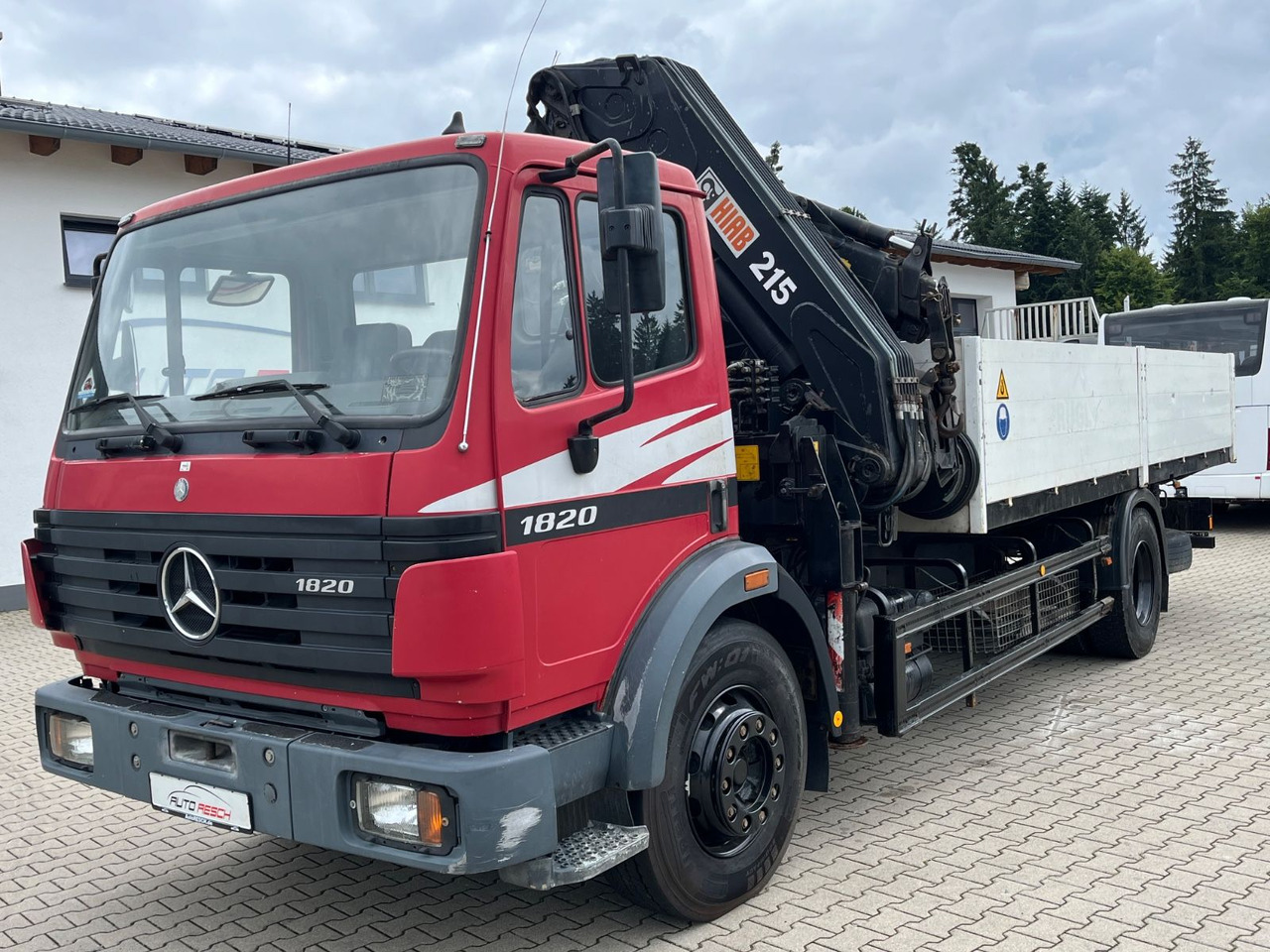 Mercedes-Benz SK 1820 mit HIAB 215-5 mit Jib und Winde - Truk flatbed, Truk derek: gambar 4 Mercedes-Benz SK 1820 mit HIAB 215-5 mit Jib und Winde - Truk flatbed, Truk derek: gambar 4