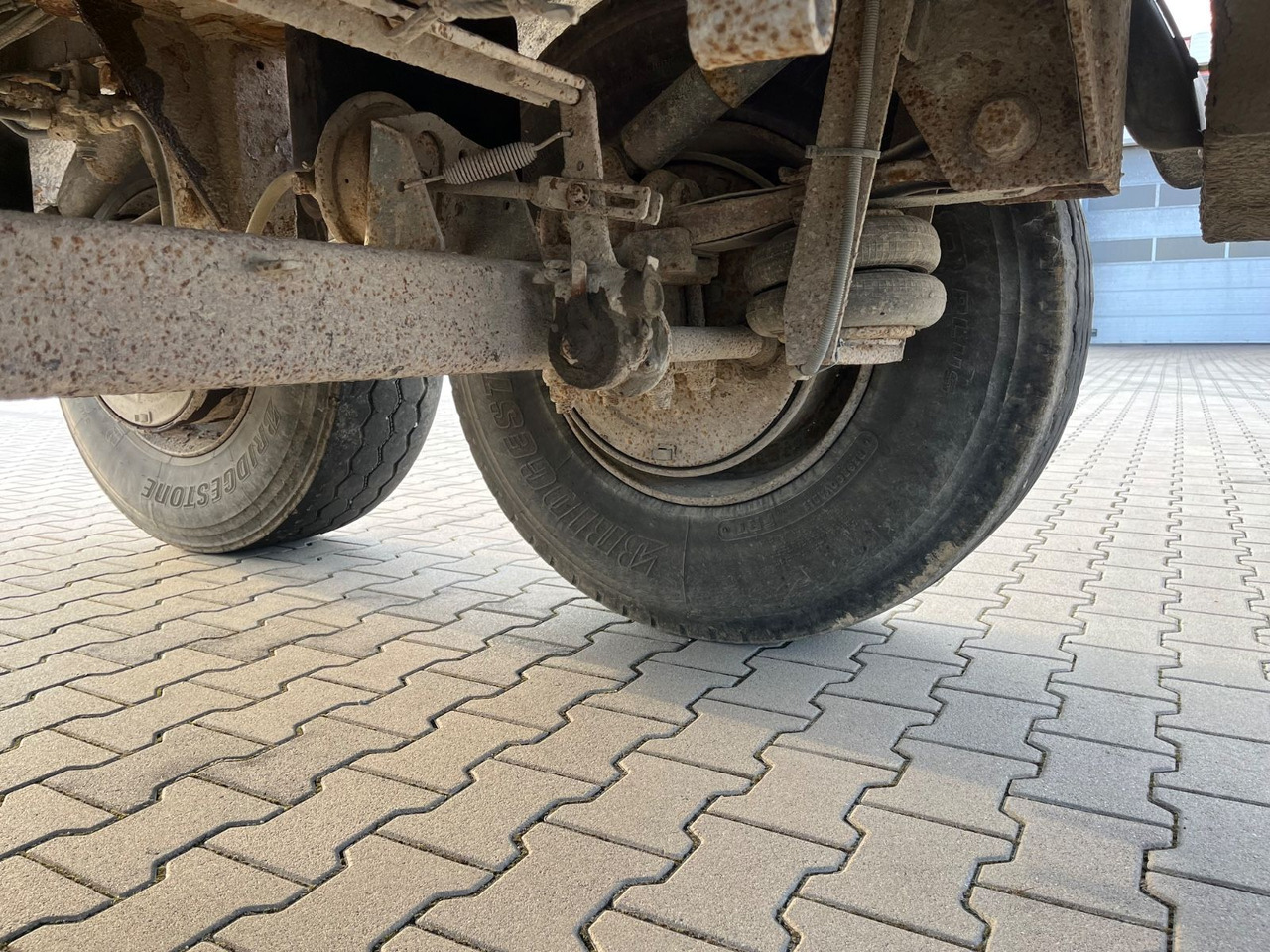 Semi-trailer jungkit Schwarzmüller 2 Achs Alu Kippmulde Trommelbremse: gambar 15