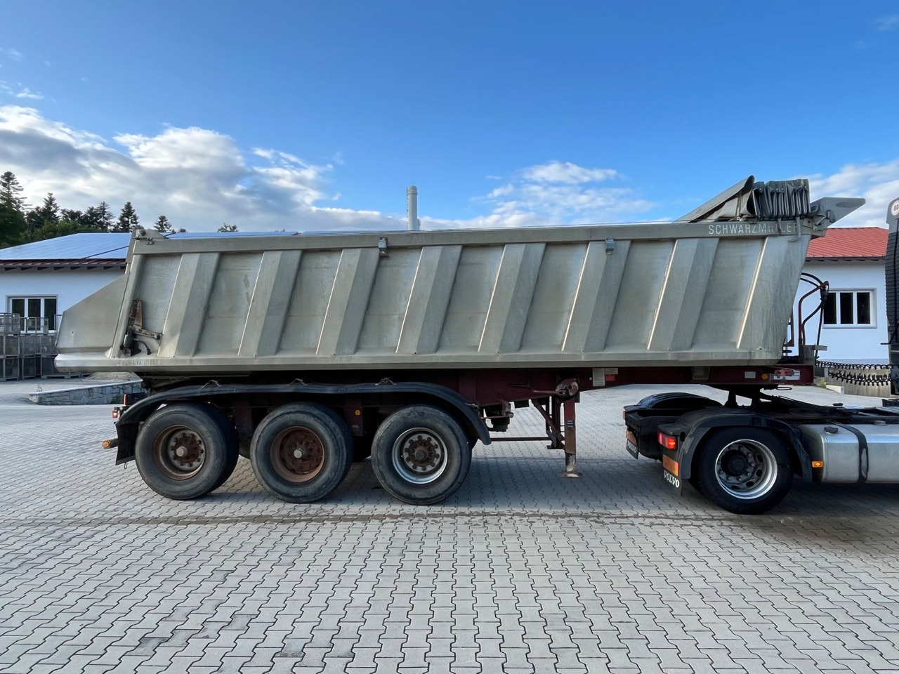 Schwarzmüller 3 Achs Alu Kippmulde Trommelbremse - Semi-trailer jungkit: gambar 3 Schwarzmüller 3 Achs Alu Kippmulde Trommelbremse - Semi-trailer jungkit: gambar 3