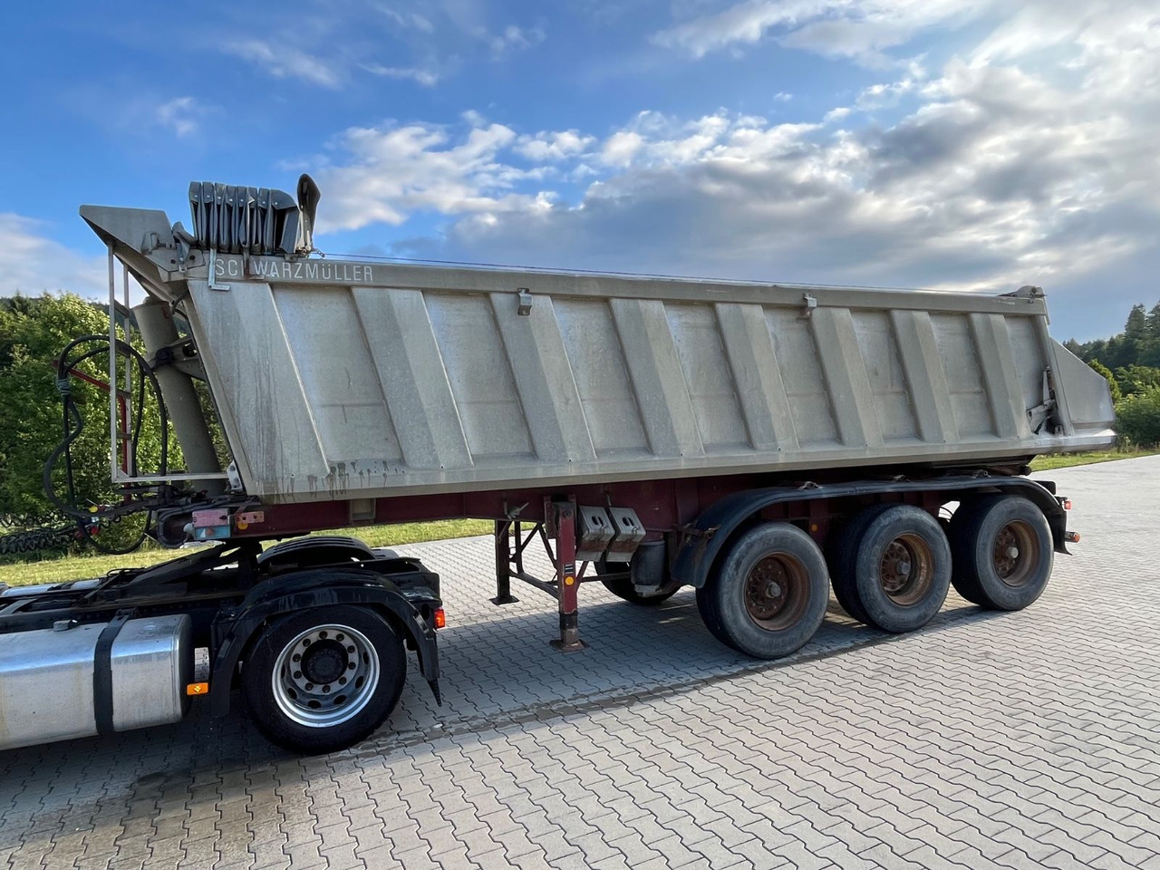 Schwarzmüller 3 Achs Alu Kippmulde Trommelbremse - Semi-trailer jungkit: gambar 5 Schwarzmüller 3 Achs Alu Kippmulde Trommelbremse - Semi-trailer jungkit: gambar 5
