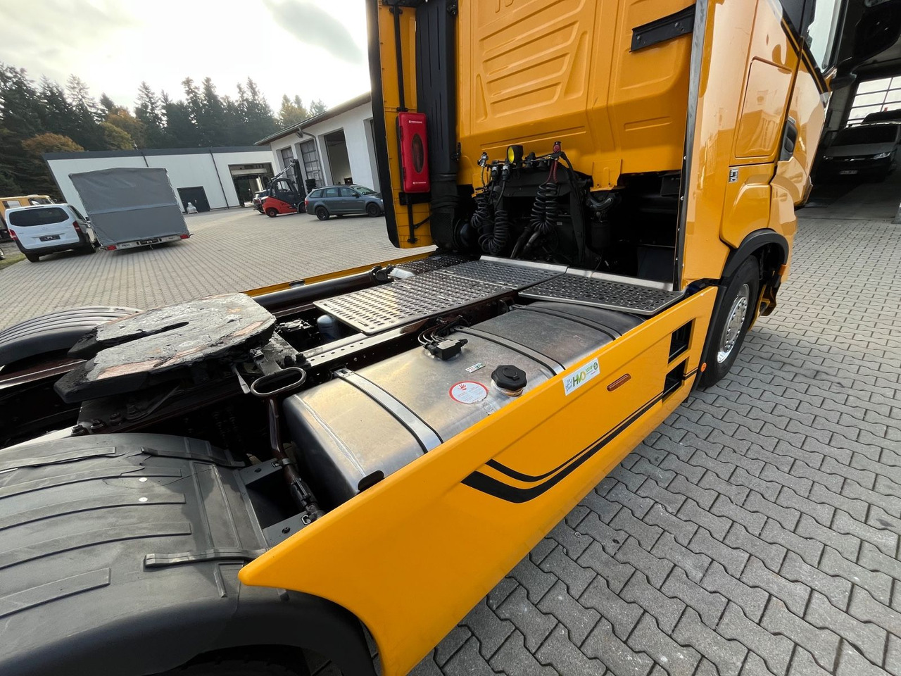 Tractor head Iveco S-Way 510 Retarder LED: gambar 14