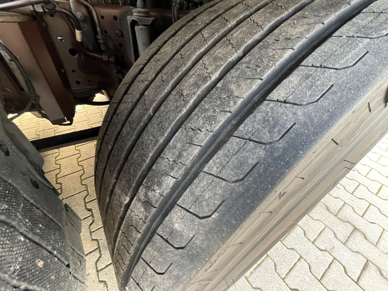 Tractor head Iveco S-Way 510 Retarder LED: gambar 20