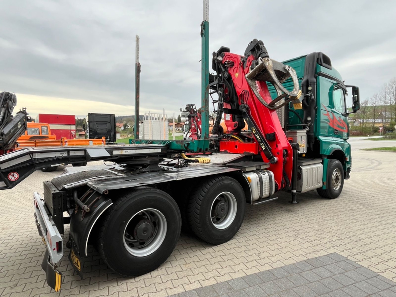 Mercedes-Benz Arocs 2663 6x4 mit Epsilon S260Z Langholzkran - Tractor head: gambar 3 Mercedes-Benz Arocs 2663 6x4 mit Epsilon S260Z Langholzkran - Tractor head: gambar 3