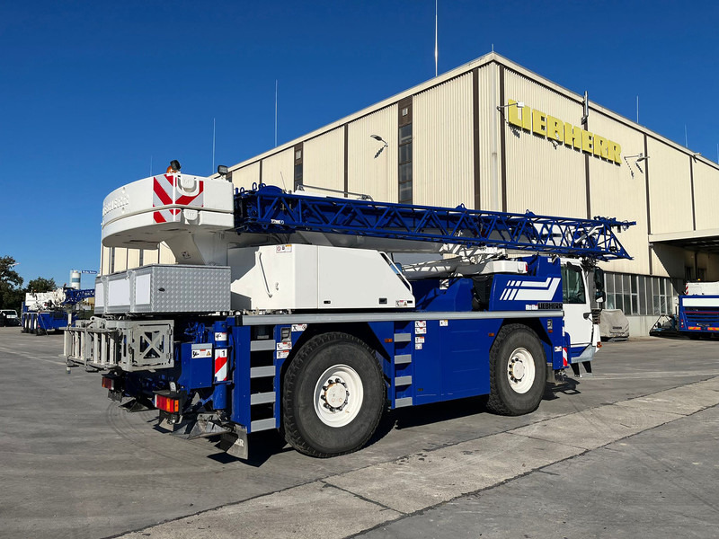 Liebherr LTM 1030-2.1 - Derek bergerak: gambar 2 Liebherr LTM 1030-2.1 - Derek bergerak: gambar 2
