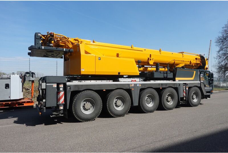 Liebherr LTM 1110-5.2 - Derek bergerak: gambar 2 Liebherr LTM 1110-5.2 - Derek bergerak: gambar 2
