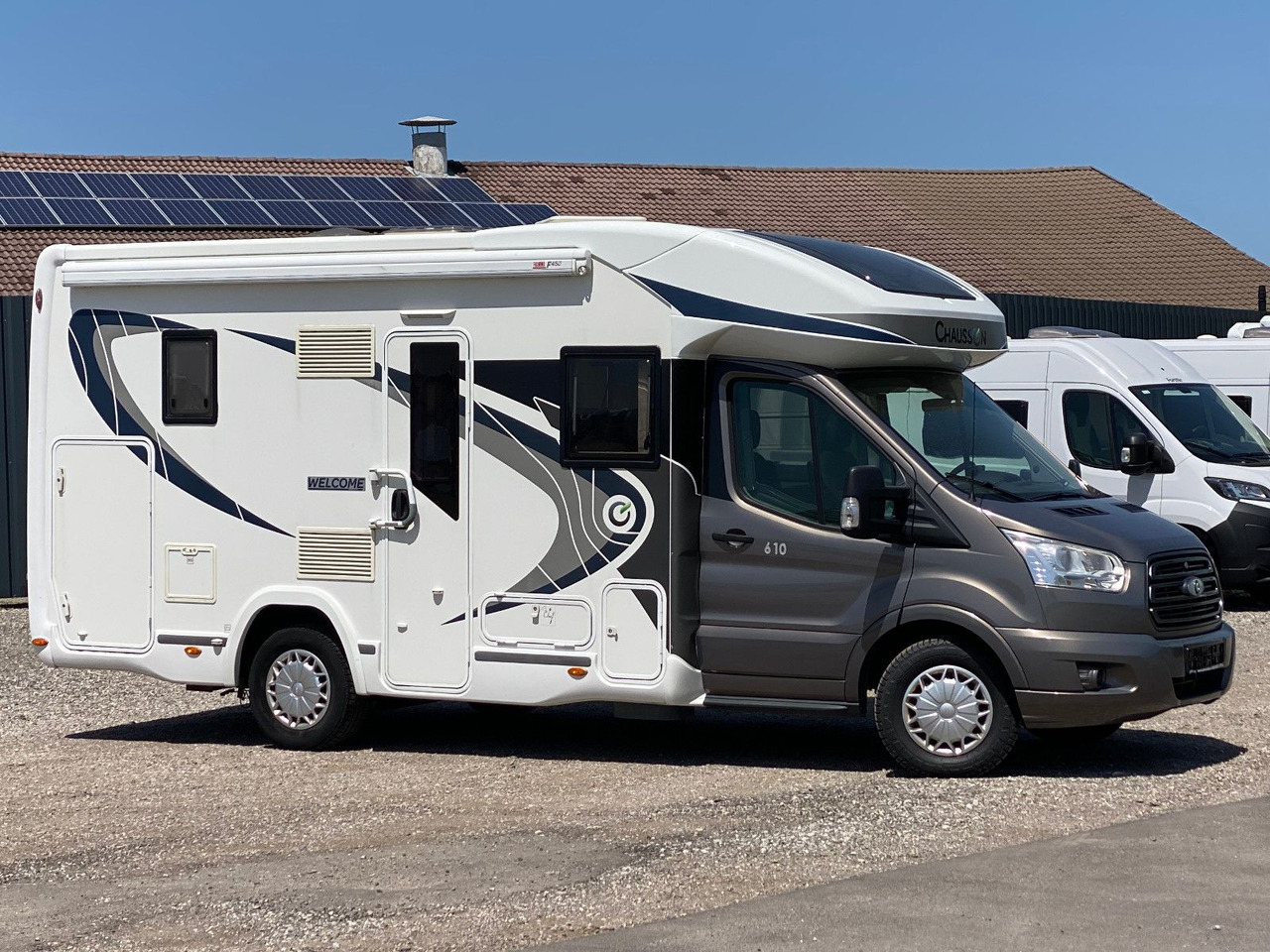 Chausson 610 - Mobil rumah semi-terintegrasi: gambar 2 Chausson 610 - Mobil rumah semi-terintegrasi: gambar 2