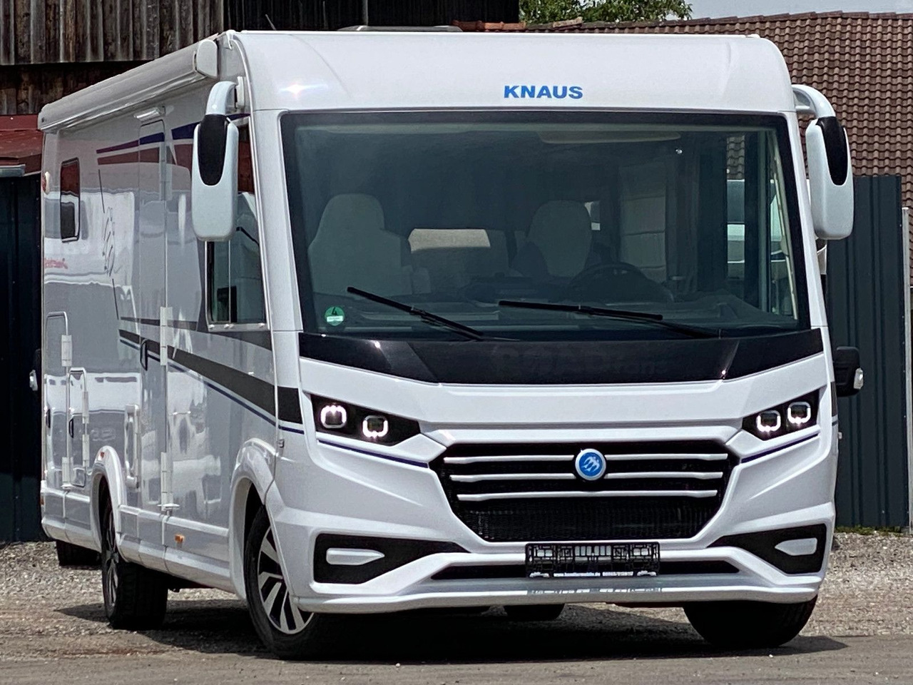 Knaus Live I 700 MEG,Automatik, Längsbetten - Mobil rumah terintegrasi: gambar 1 Knaus Live I 700 MEG,Automatik, Längsbetten - Mobil rumah terintegrasi: gambar 1