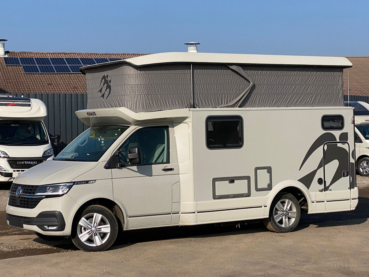 Knaus Tourer CUV 500 MQ CUVISION ohne Slide Bett - Mobil rumah semi-terintegrasi: gambar 4 Knaus Tourer CUV 500 MQ CUVISION ohne Slide Bett - Mobil rumah semi-terintegrasi: gambar 4