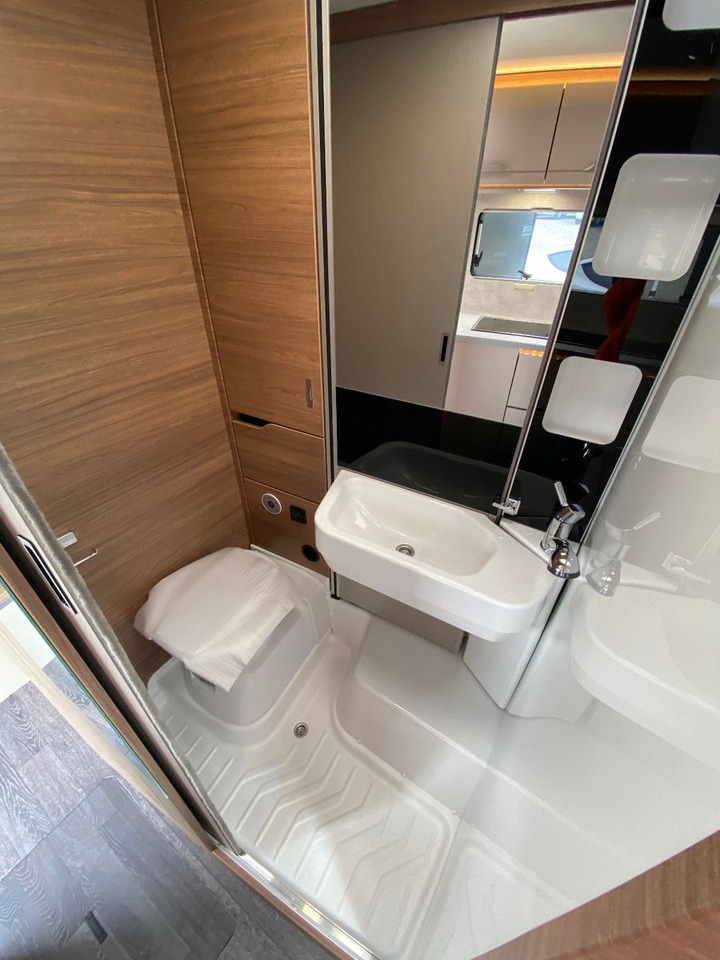 Mobil rumah semi-terintegrasi Knaus Tourer Van 500 LT, slide Bett, 4 P. Zulassung: gambar 12