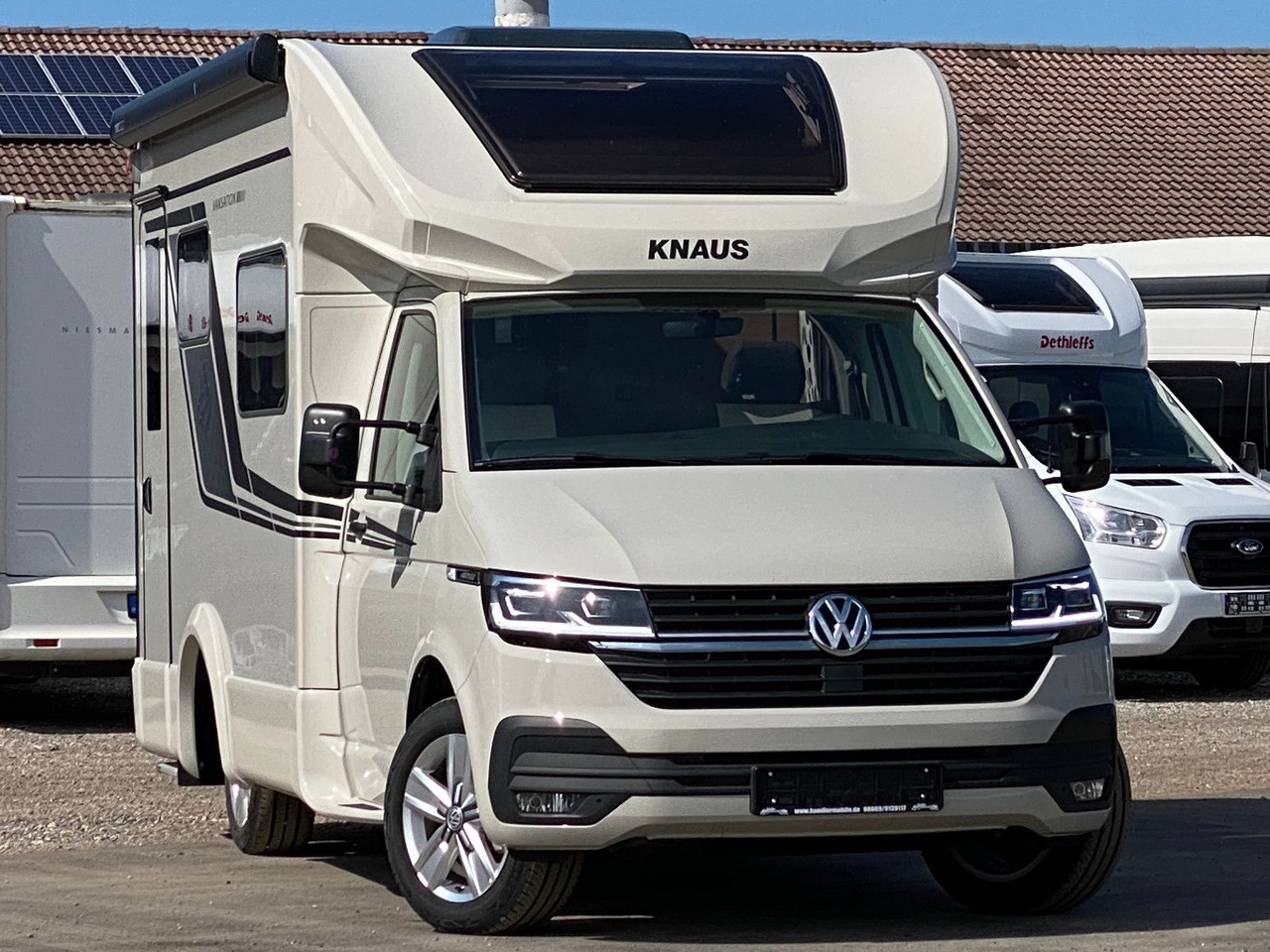 Knaus Tourer Van Vansation 500 LT, AHK,SAT,TV - Mobil rumah semi-terintegrasi: gambar 1 Knaus Tourer Van Vansation 500 LT, AHK,SAT,TV - Mobil rumah semi-terintegrasi: gambar 1