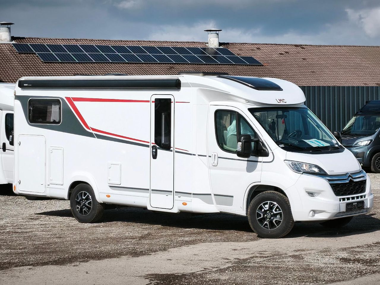 LMC Tourer T 660G - Mobil rumah semi-terintegrasi: gambar 1 LMC Tourer T 660G - Mobil rumah semi-terintegrasi: gambar 1