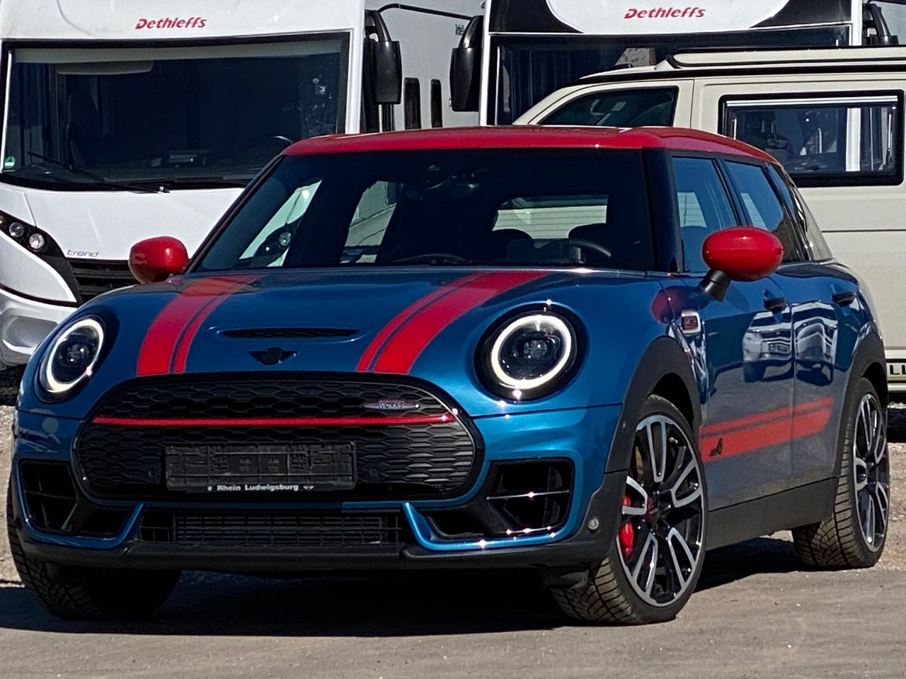 MINIClubman JCW John Cooper Works Trim All4 - Mobil sedan: gambar 2 MINIClubman JCW John Cooper Works Trim All4 - Mobil sedan: gambar 2