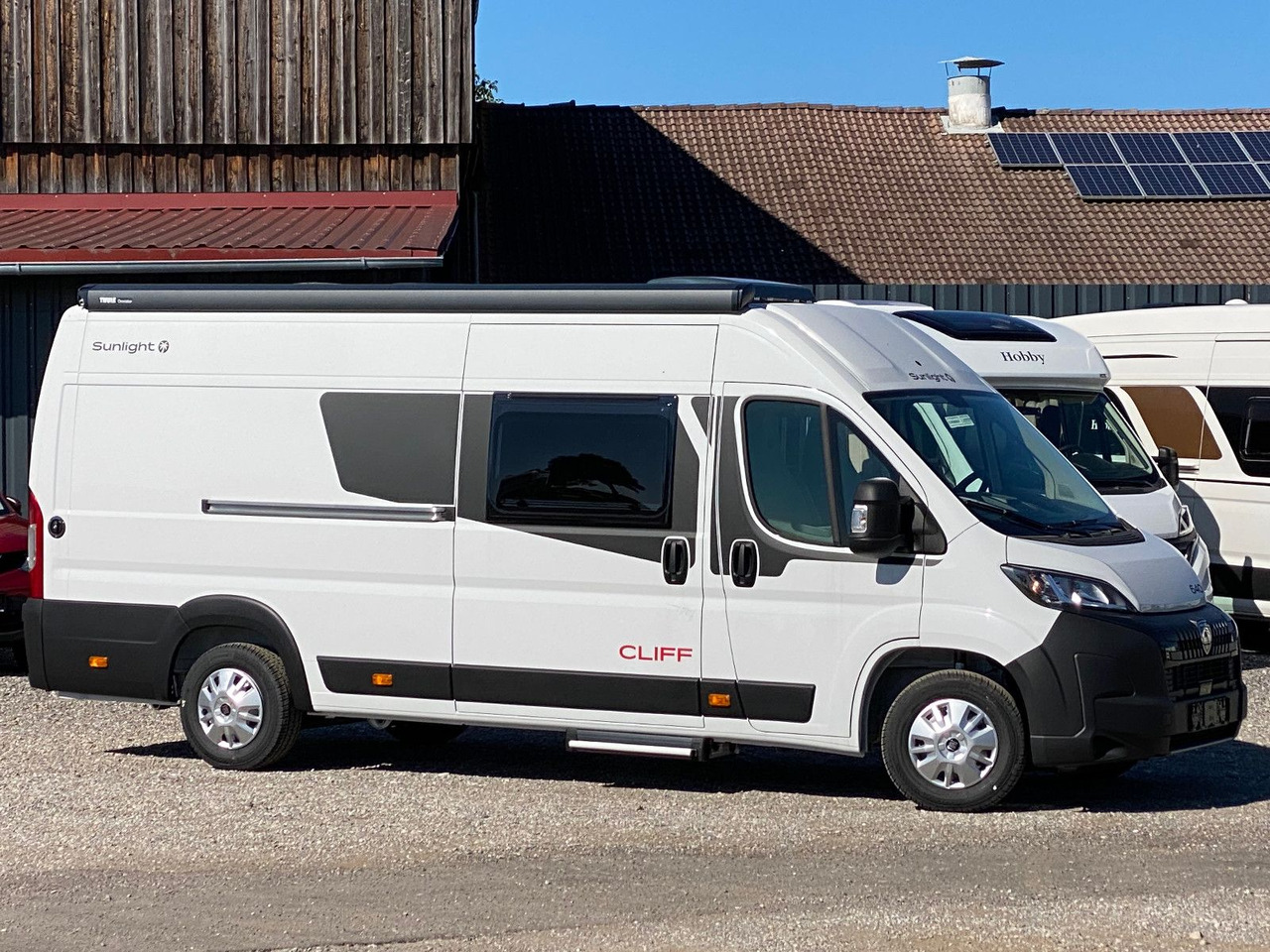 Sunlight Cliff 640 mit Längsbetten,Modell 25 - Mobil kemping: gambar 2 Sunlight Cliff 640 mit Längsbetten,Modell 25 - Mobil kemping: gambar 2