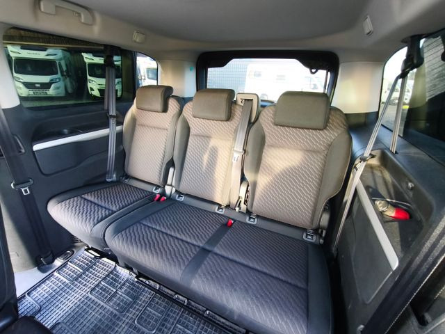 Toyota Proace Verso L2 Shuttle Comfort - Mobil: gambar 5 Toyota Proace Verso L2 Shuttle Comfort - Mobil: gambar 5