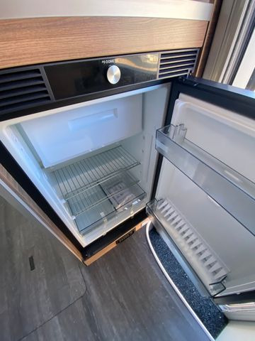 Mobil rumah semi-terintegrasi baru Weinsberg X-Cursion Van Edition 500 LT,  Automatik,AHK: gambar 20