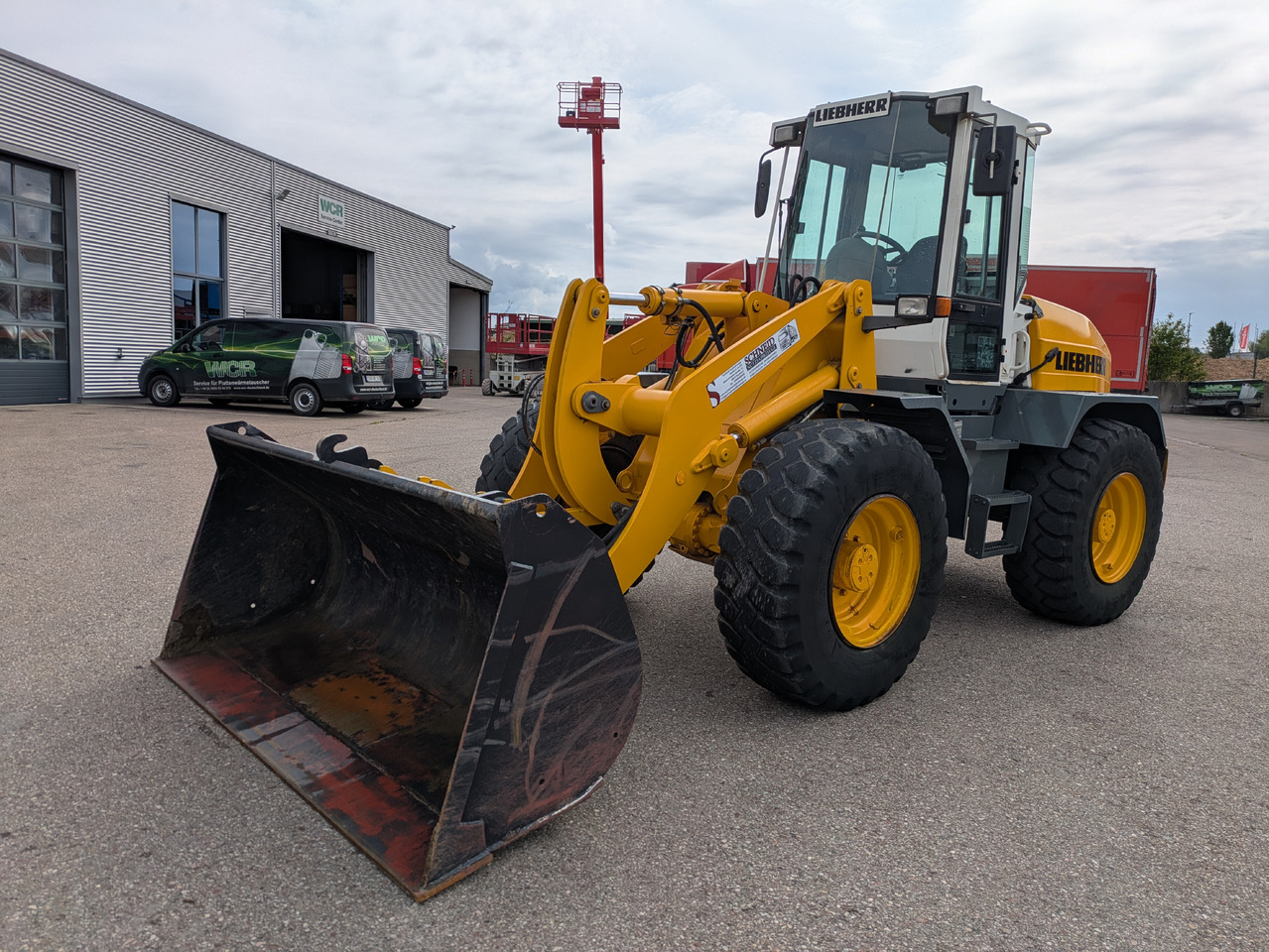 LIEBHERR L514 Radlader Schnellwechsler Schaufel - Wheel loader: gambar 1 LIEBHERR L514 Radlader Schnellwechsler Schaufel - Wheel loader: gambar 1