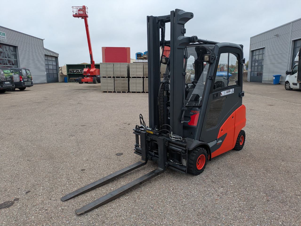 Linde H20D-01 Diesel Stapler Triplexmast Kabine Heizung ZVG - Forklift diesel: gambar 1 Linde H20D-01 Diesel Stapler Triplexmast Kabine Heizung ZVG - Forklift diesel: gambar 1