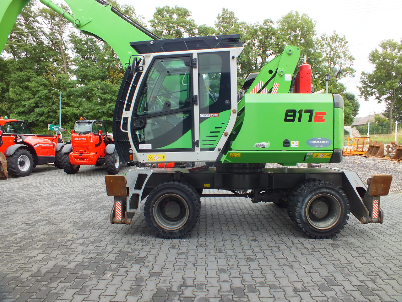 SENNEBOGEN 817E - Mesin pengisi untuk Peralatan konstruksi: gambar 2 SENNEBOGEN 817E - Mesin pengisi untuk Peralatan konstruksi: gambar 2