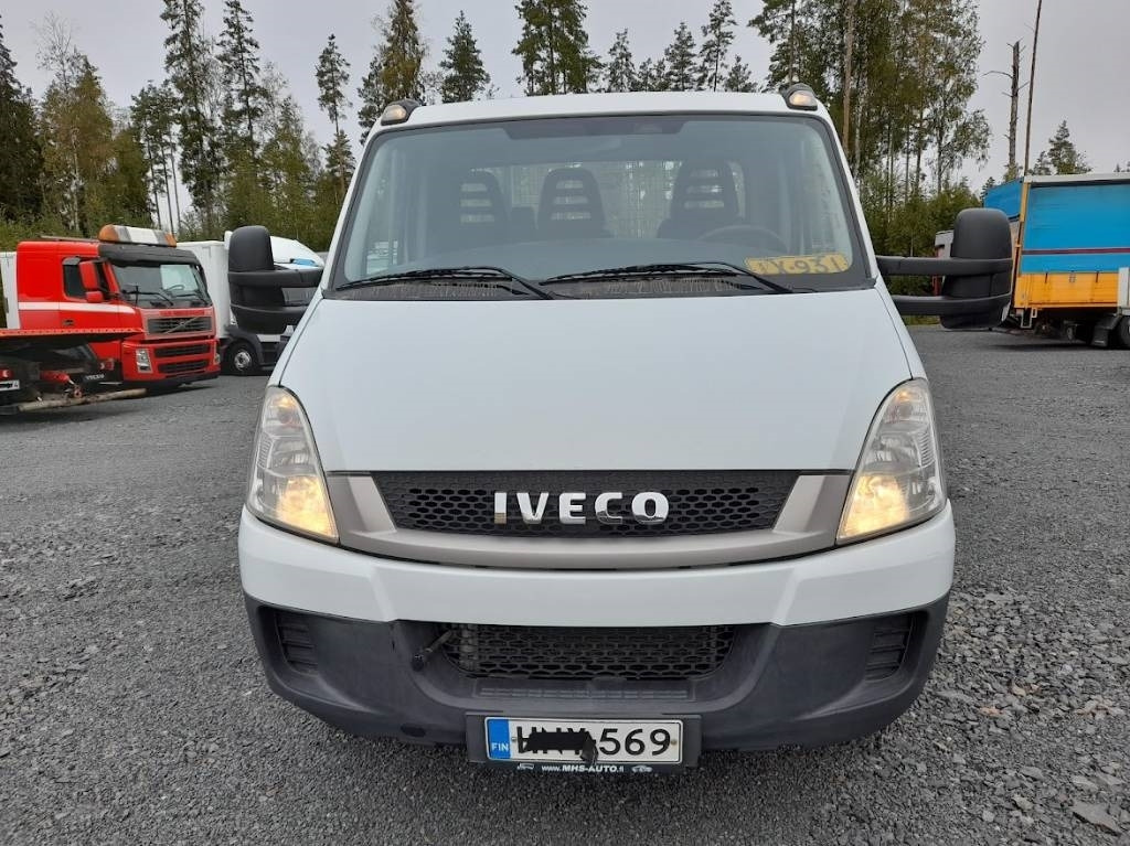Iveco Daily 40 C18 automat - Van flatbed: gambar 2 Iveco Daily 40 C18 automat - Van flatbed: gambar 2