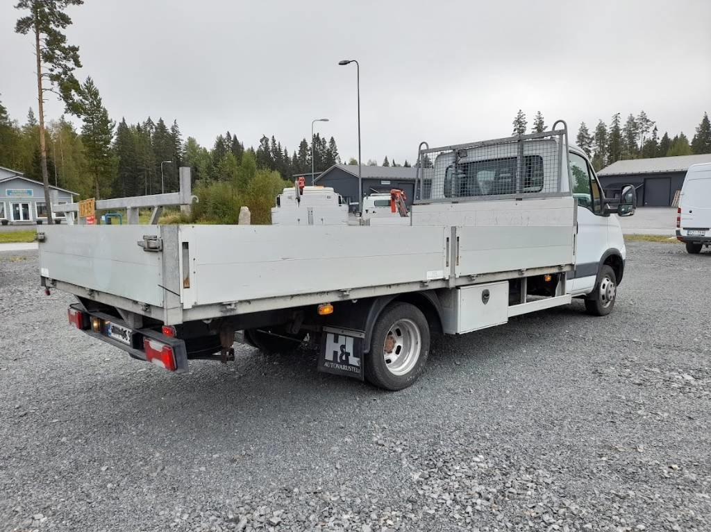 Iveco Daily 40 C18 automat - Van flatbed: gambar 4 Iveco Daily 40 C18 automat - Van flatbed: gambar 4