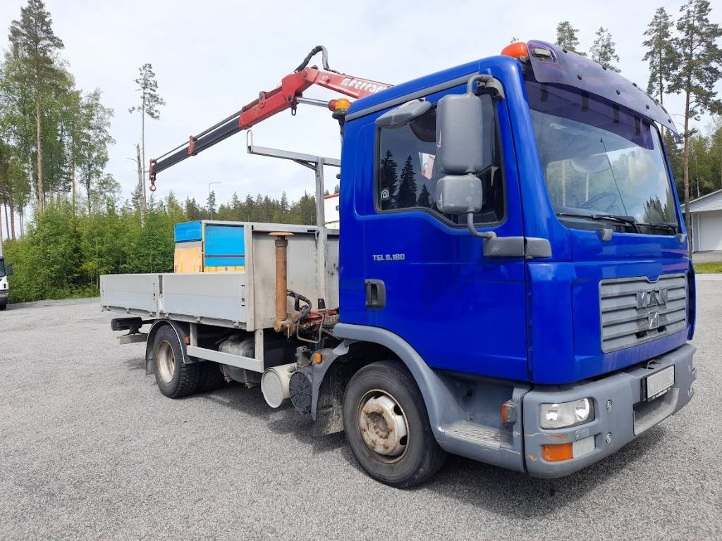 MAN TGL 8.180 Ferrari 6000-2 - Truk derek: gambar 4 MAN TGL 8.180 Ferrari 6000-2 - Truk derek: gambar 4